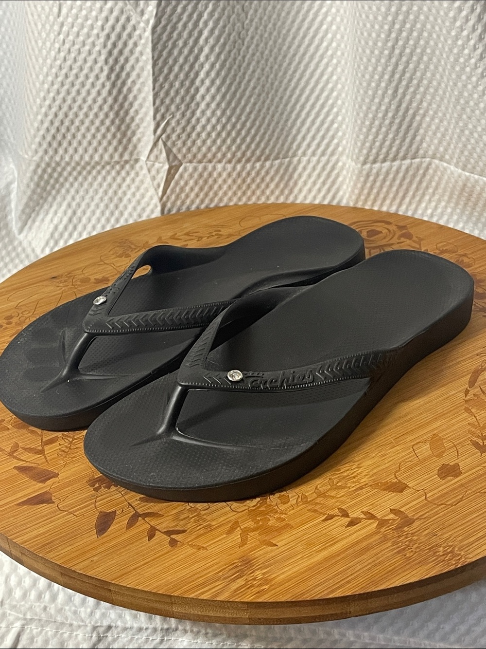 Archie's Black Crystal Cushioned Flip-Flop Sandals Womens size 9